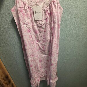 Pink Women's SleepwearIZZY + TOBY Pink Floral Nightgown Victorian Lace Cotton S